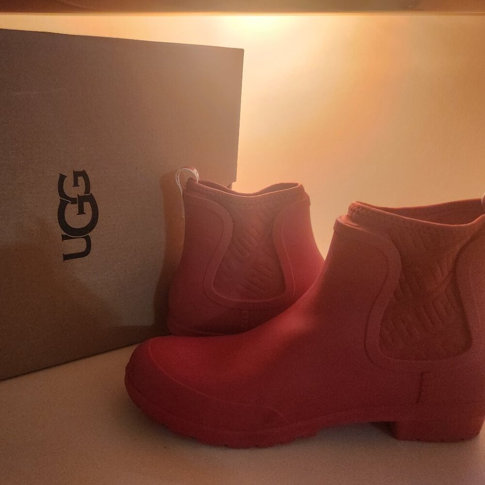 Ugg Rainboots
